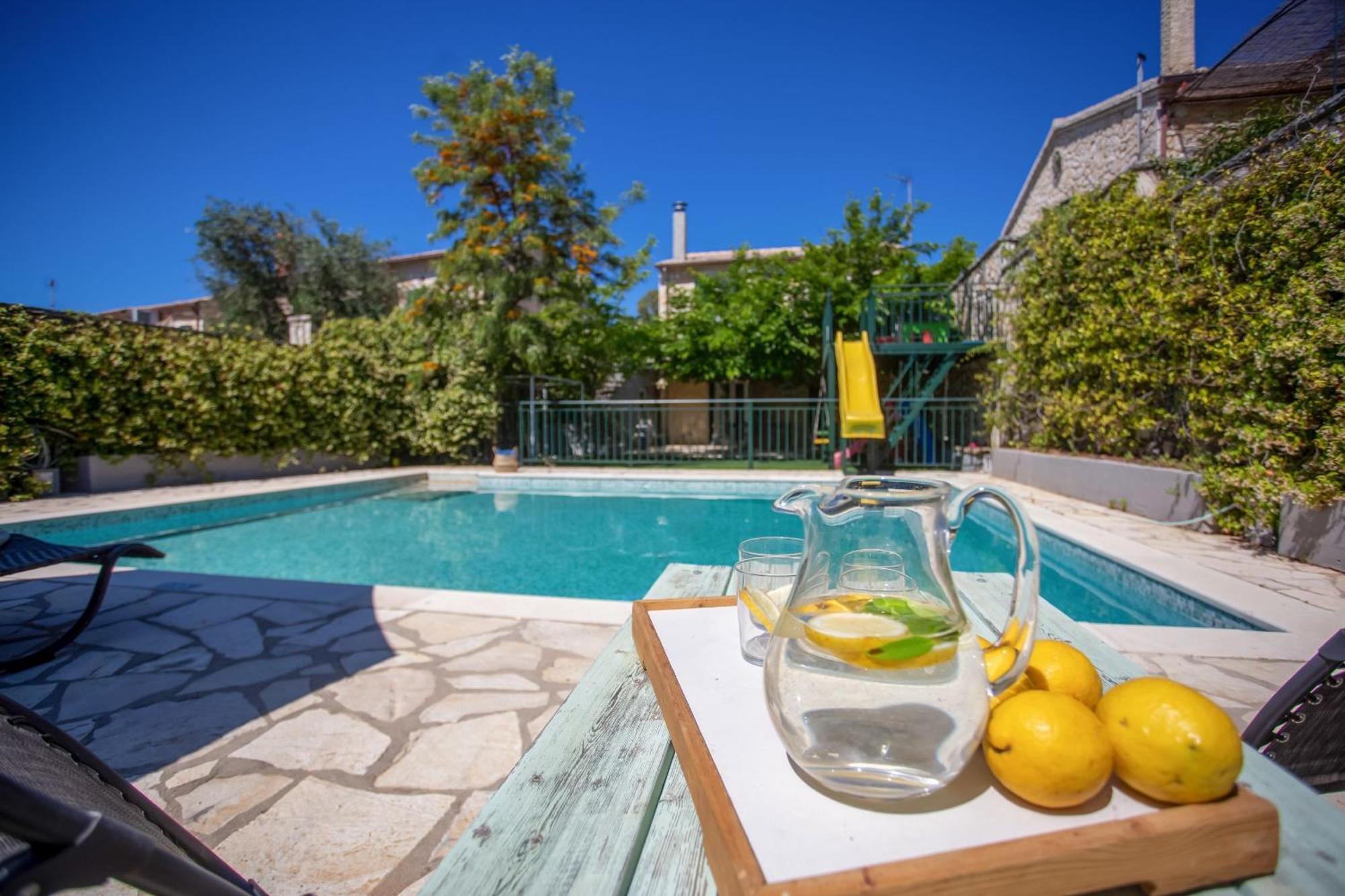 Yiarios Villa Poulades
